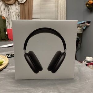 Apple airpod max headphones black  - Brand New